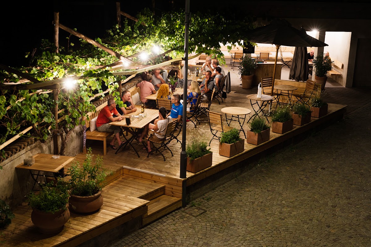 1477 Reichhalter Eat & Sleep