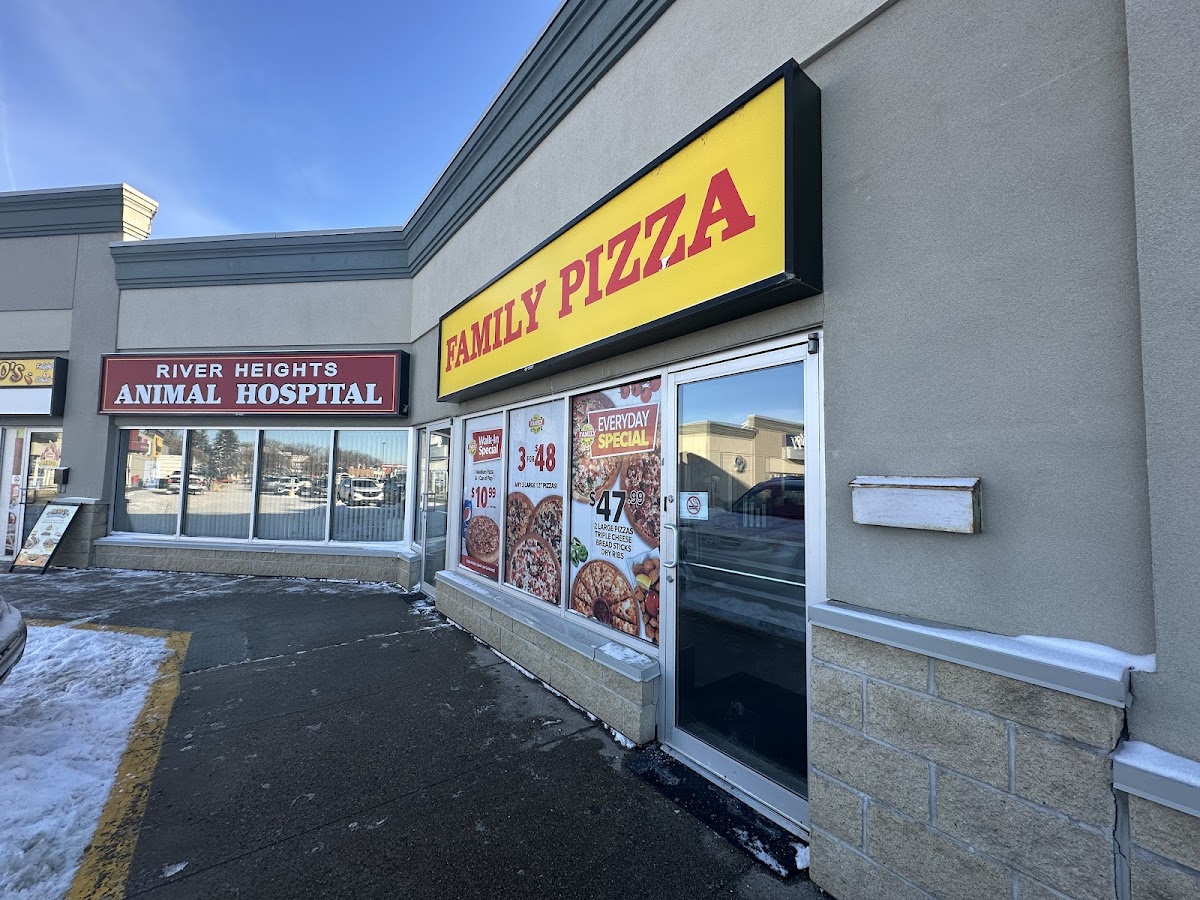 2 For 1 Family Pizza ???? Canarama