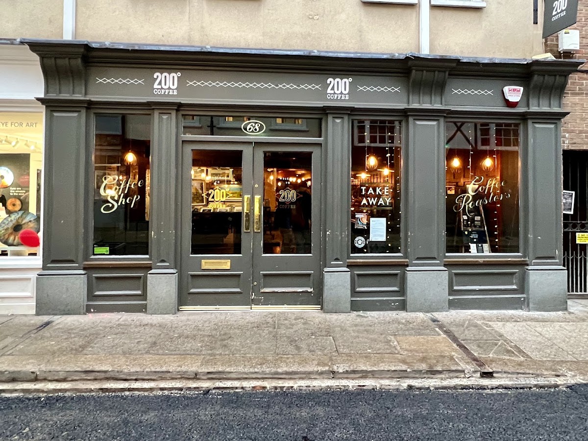 200 Degrees Coffee Shop