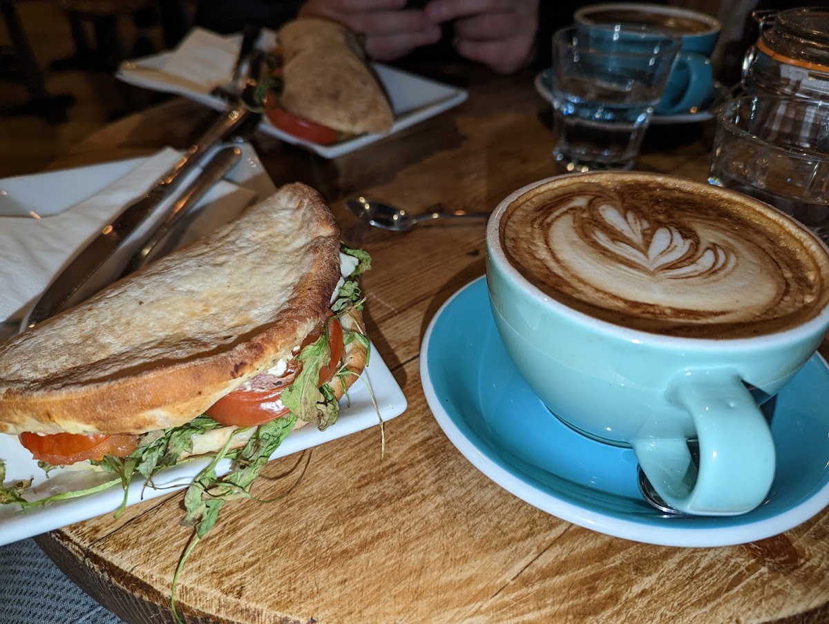 200 Degrees Coffee Shop-6