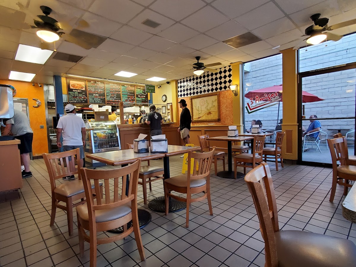 3 Amigos Restaurant-4
