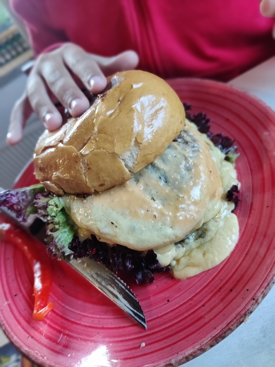 327 Grillhaus & Bar-6