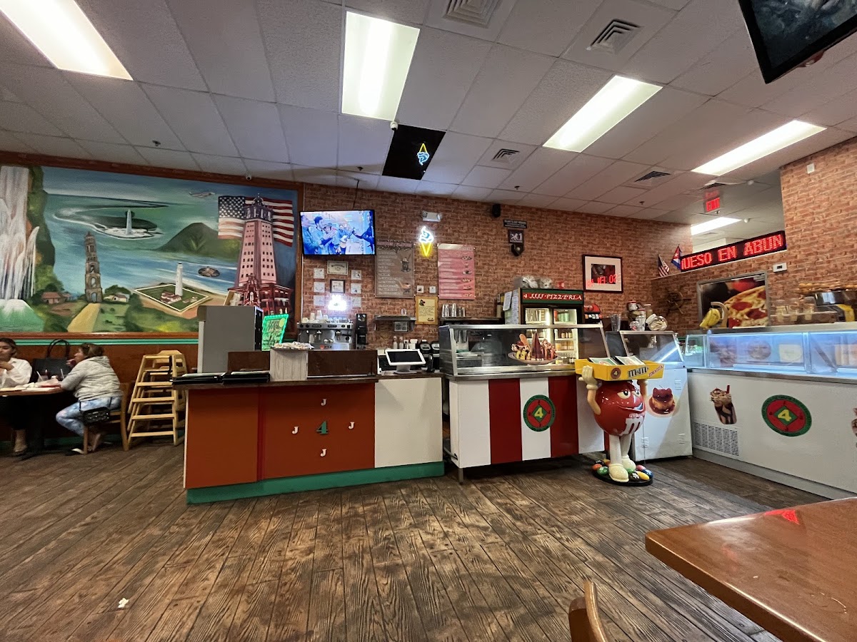 4Jjjj Pizzeria Ice Cream