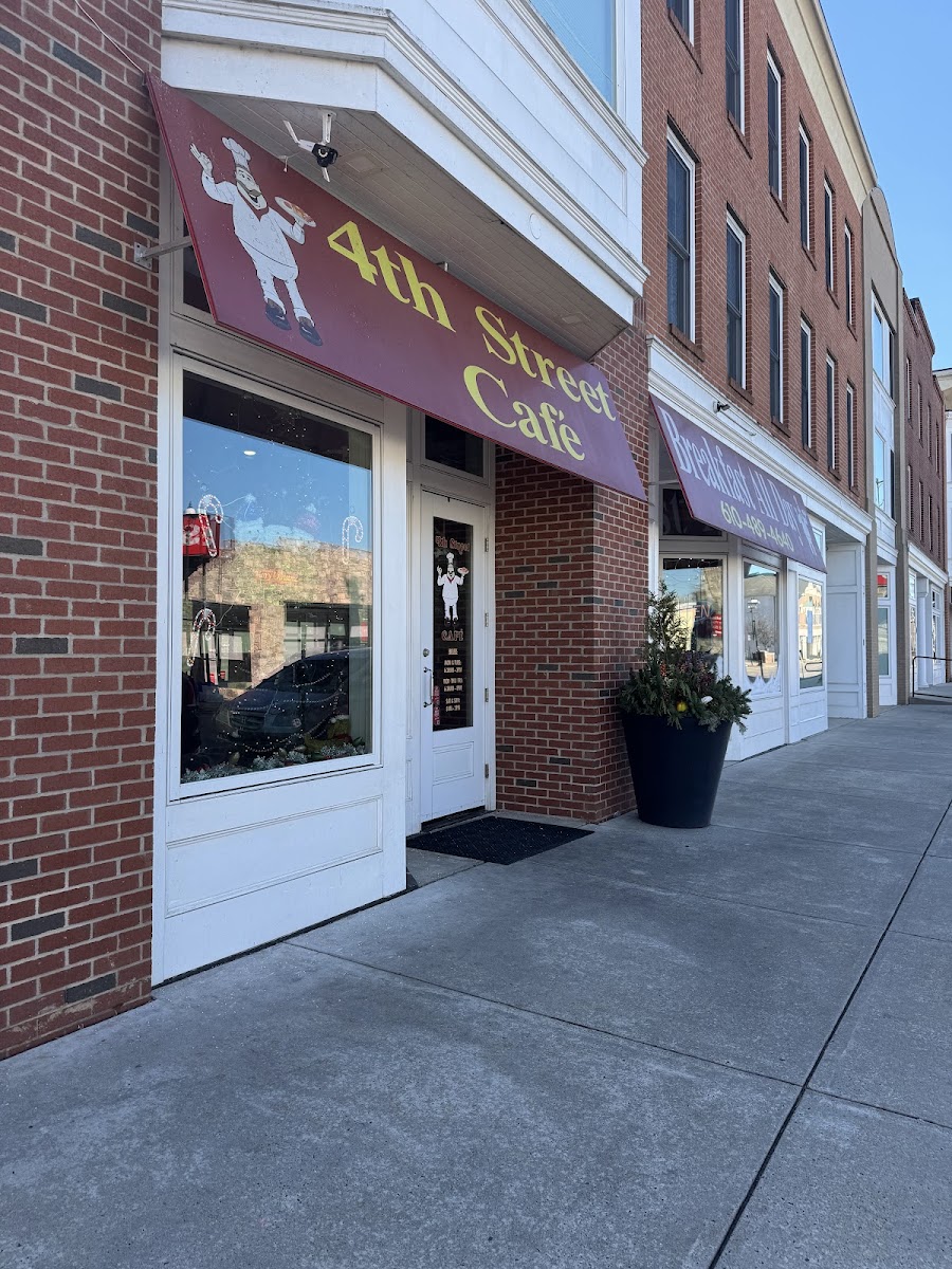 4Th Street Café-3