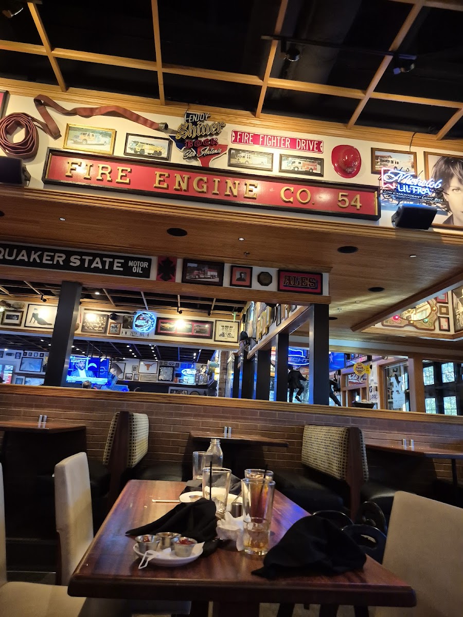 54Th Street Restaurant & Drafthouse- City Base-4