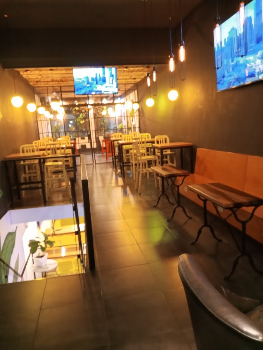 85 Street Burger Joint-4