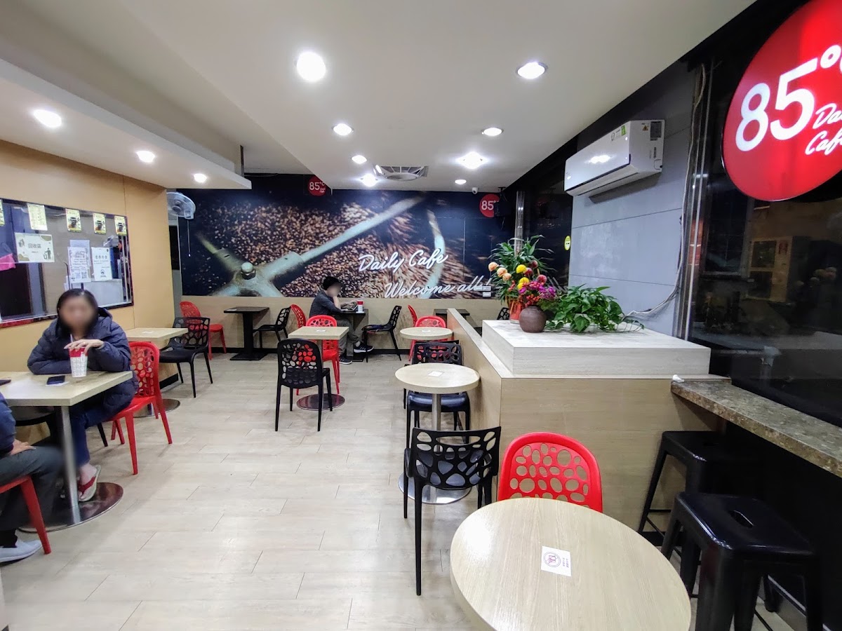 85°C Bakery Cafe-3