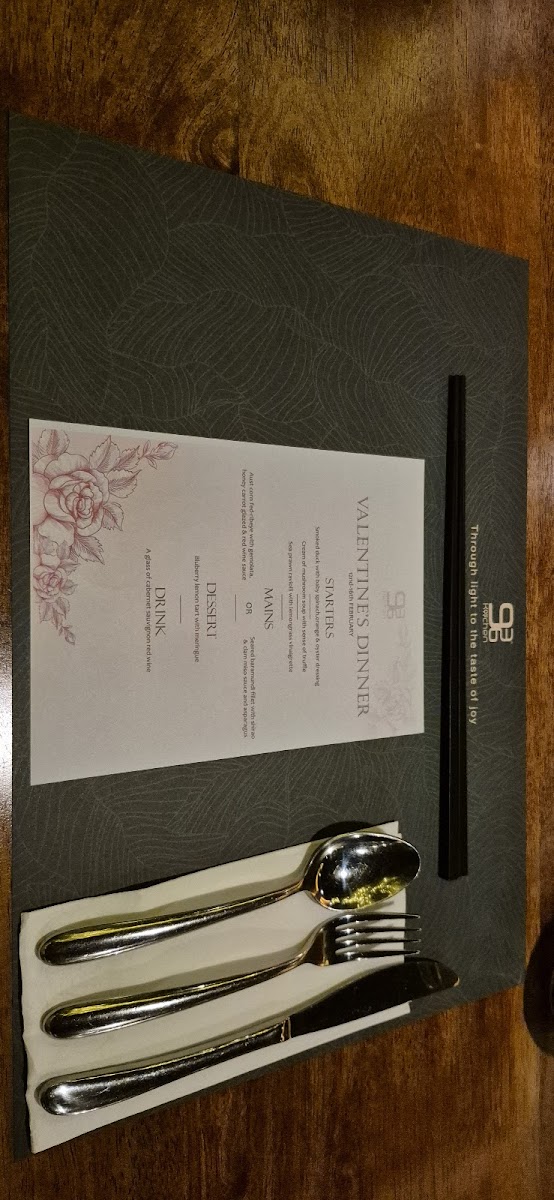 Menu 936 Kitchen-10