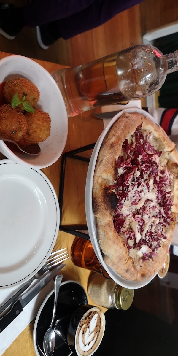A25 Pizzeria Centro (Cbd)-8