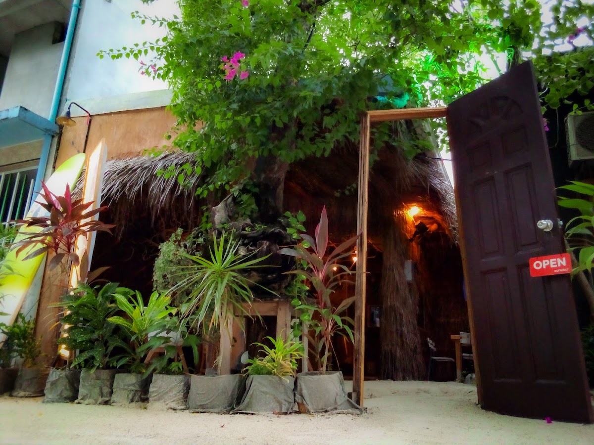 Aandhogey Cafe & Bistro