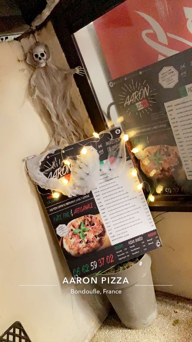 Menu Aaron Pizza-9