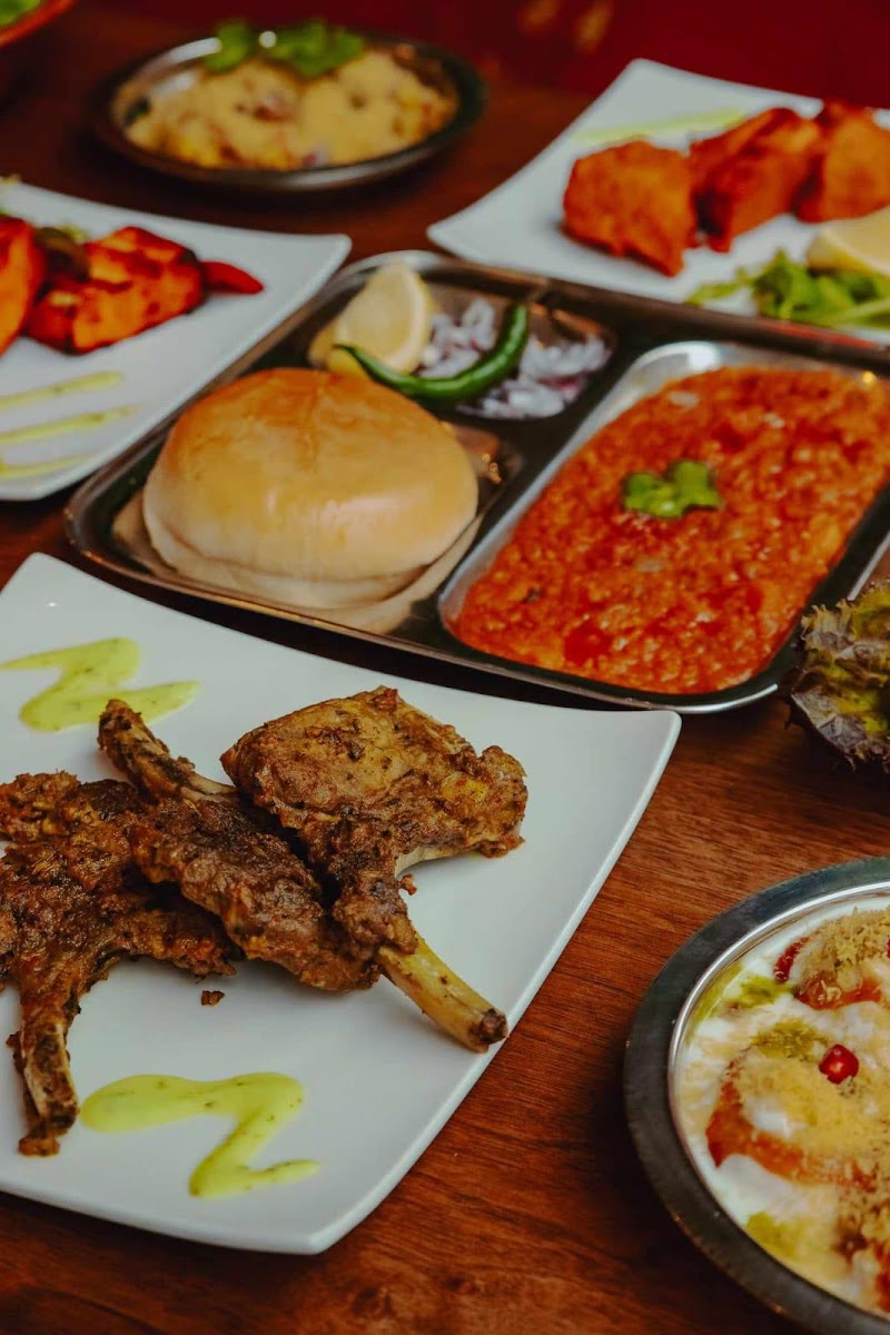 Aarti Indian Restaurant Leeds-3