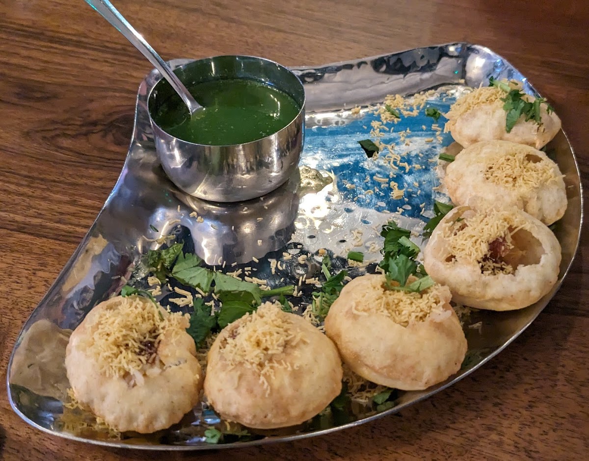 Aarti Indian Restaurant Leeds-6