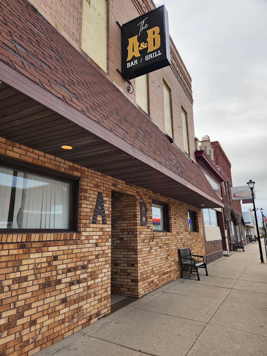 A&b Bar 'n Grill