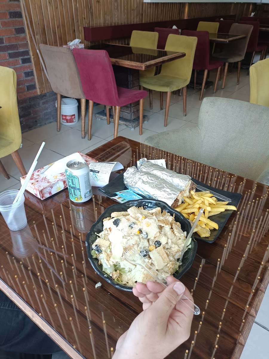 Abbas Agha Fast Food-10