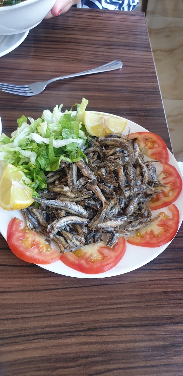 Abu Fadi's Fish Place-10