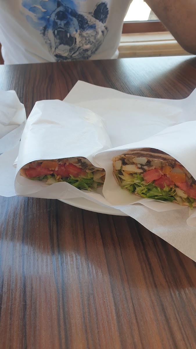 Abu Fadi's Fish Place-5