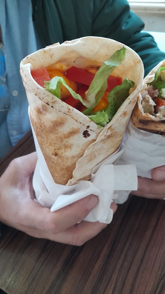 Abu Fadi's Fish Place-6