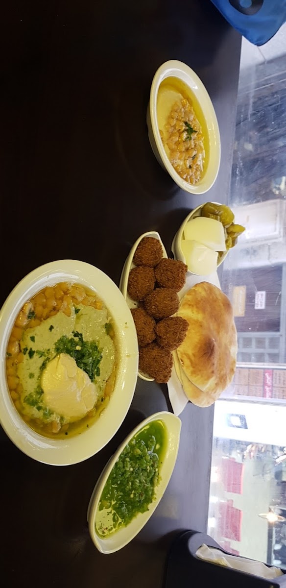 Abu-Hassan Restaurant-8