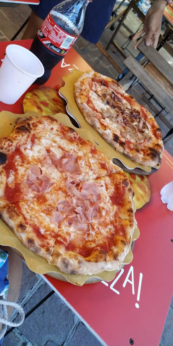 Accipizza Da Graziano Panzerotti E Pucce-9