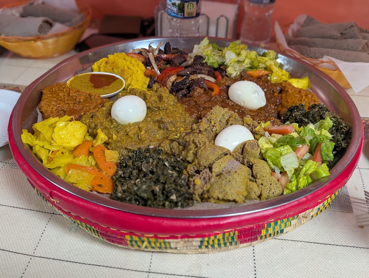 Addis Ababa Ethiopian Bar & Restaurant-4