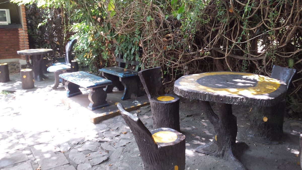 Aglo Resturant & Bar