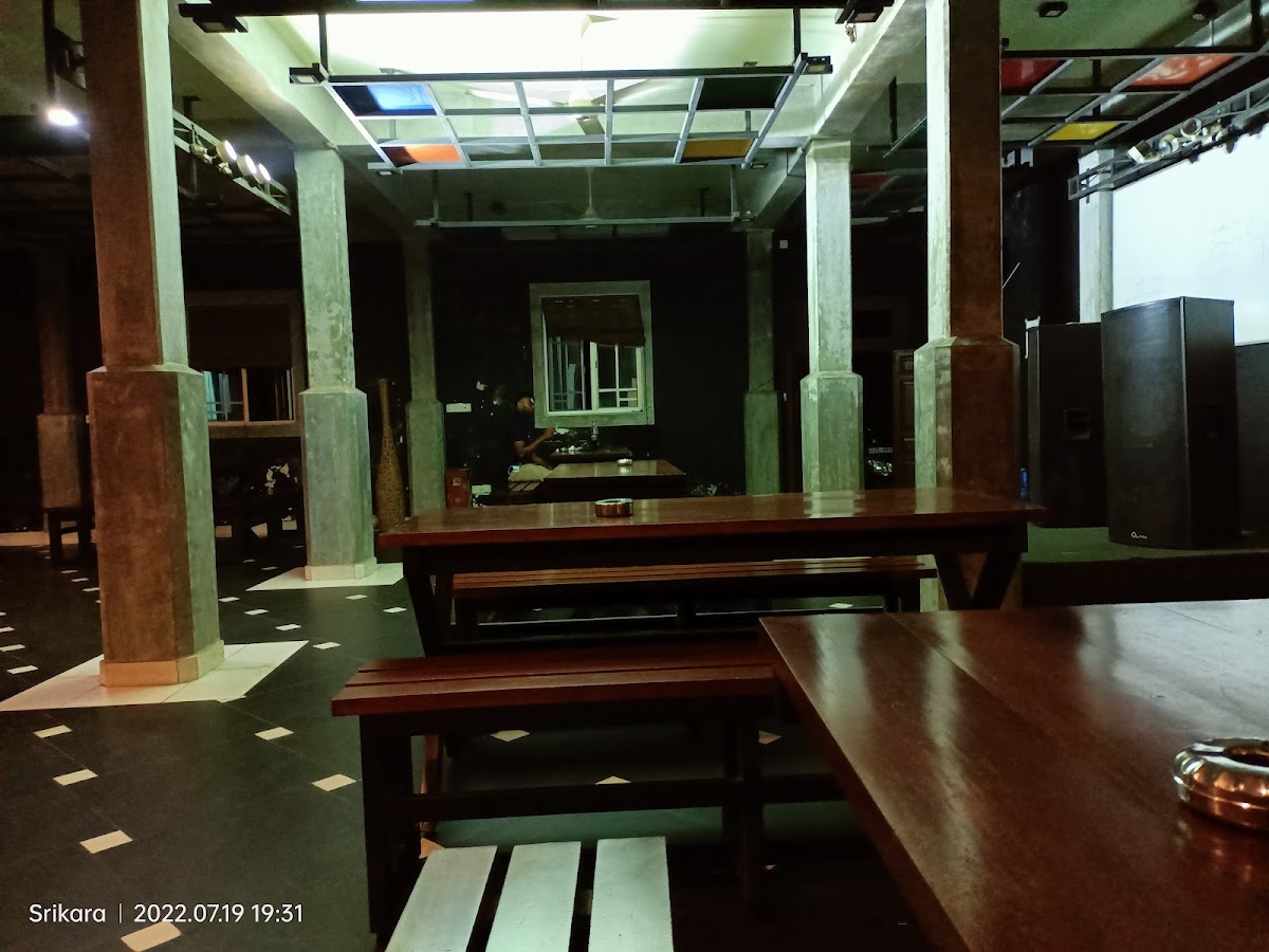 Aglo Resturant & Bar-4