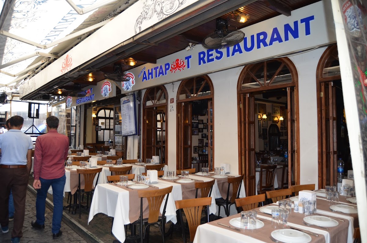 Ahtapot Restaurant