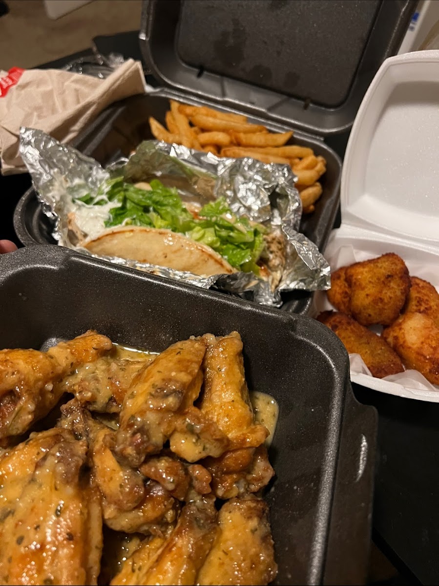 Aj's Seafood Chicken & Grill-9