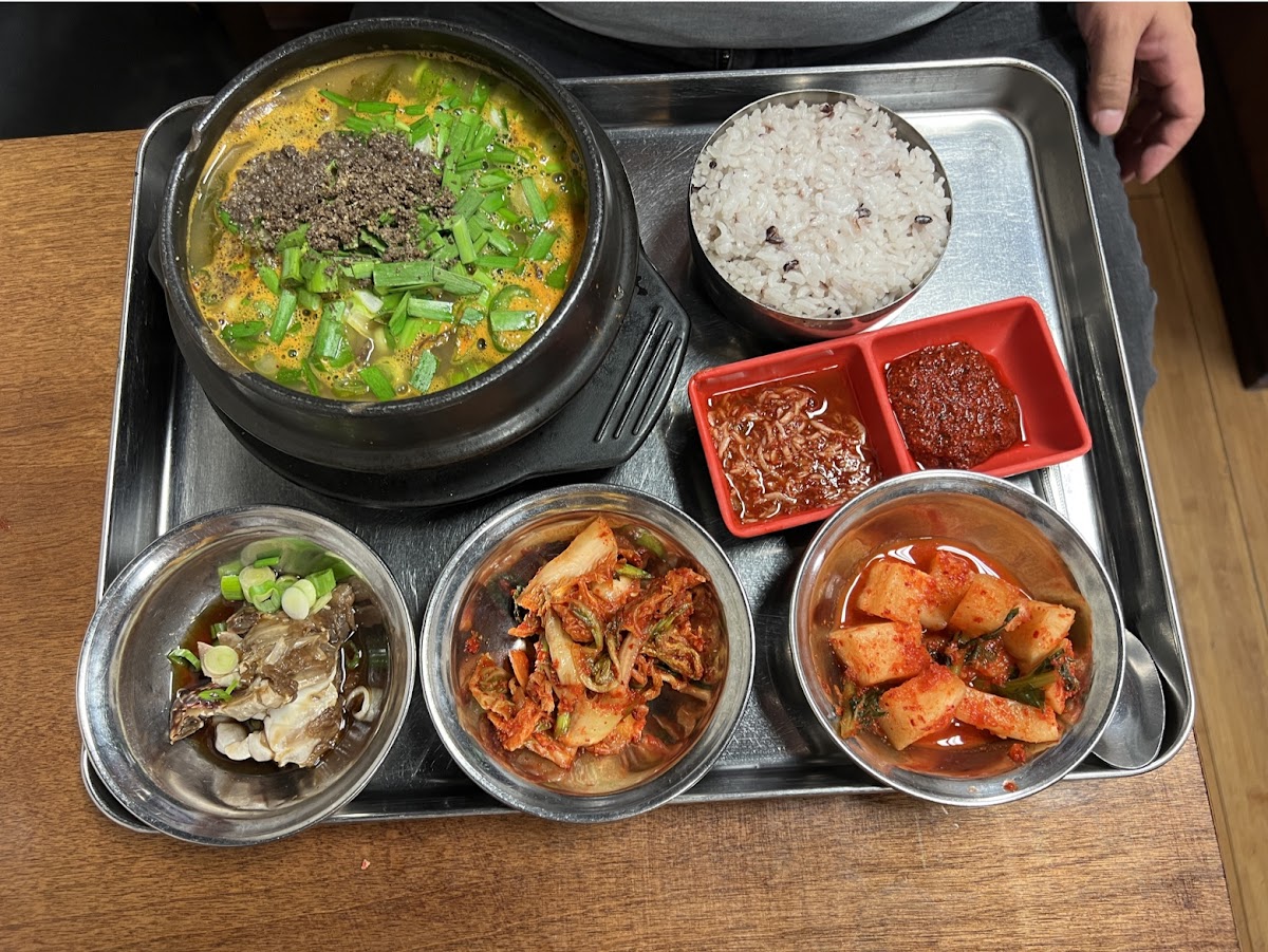 Ajumma Sundae Deli-3
