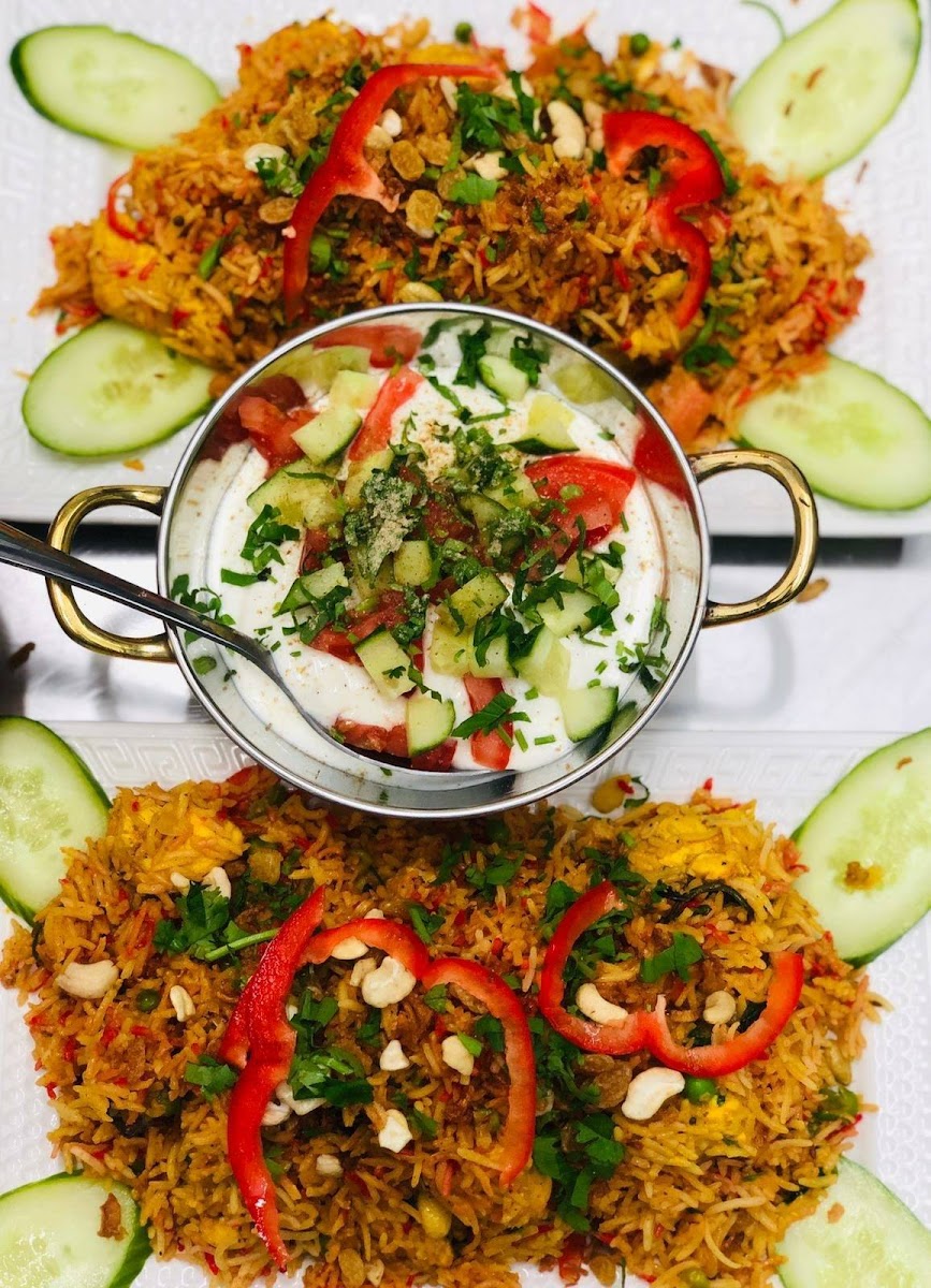 Ajwa Halal Pakistanische Und Indische Spezialitäten-7