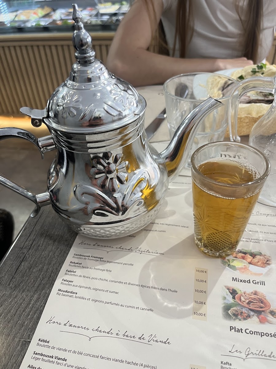 Menu Al Charq-9