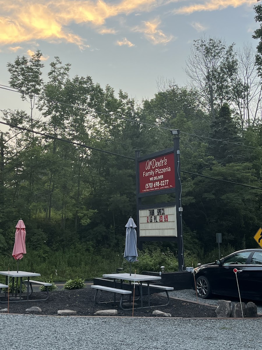 Al Dentes Pizzeria And Creamery - Golf Park Drive Lake Ariel-4