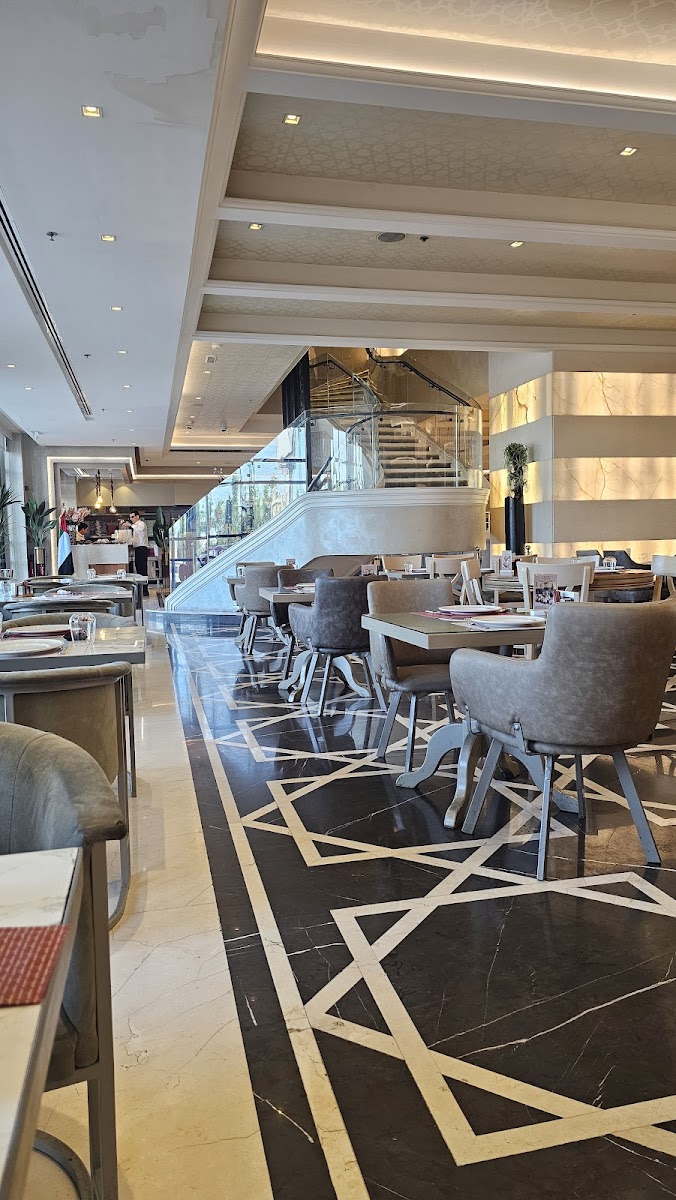 Al Hallab Restaurant & Sweets-3
