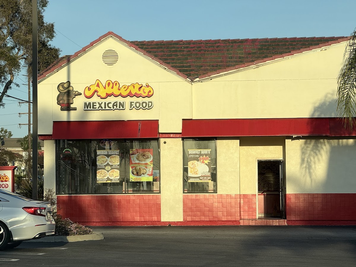 Alberto's Mexican Food