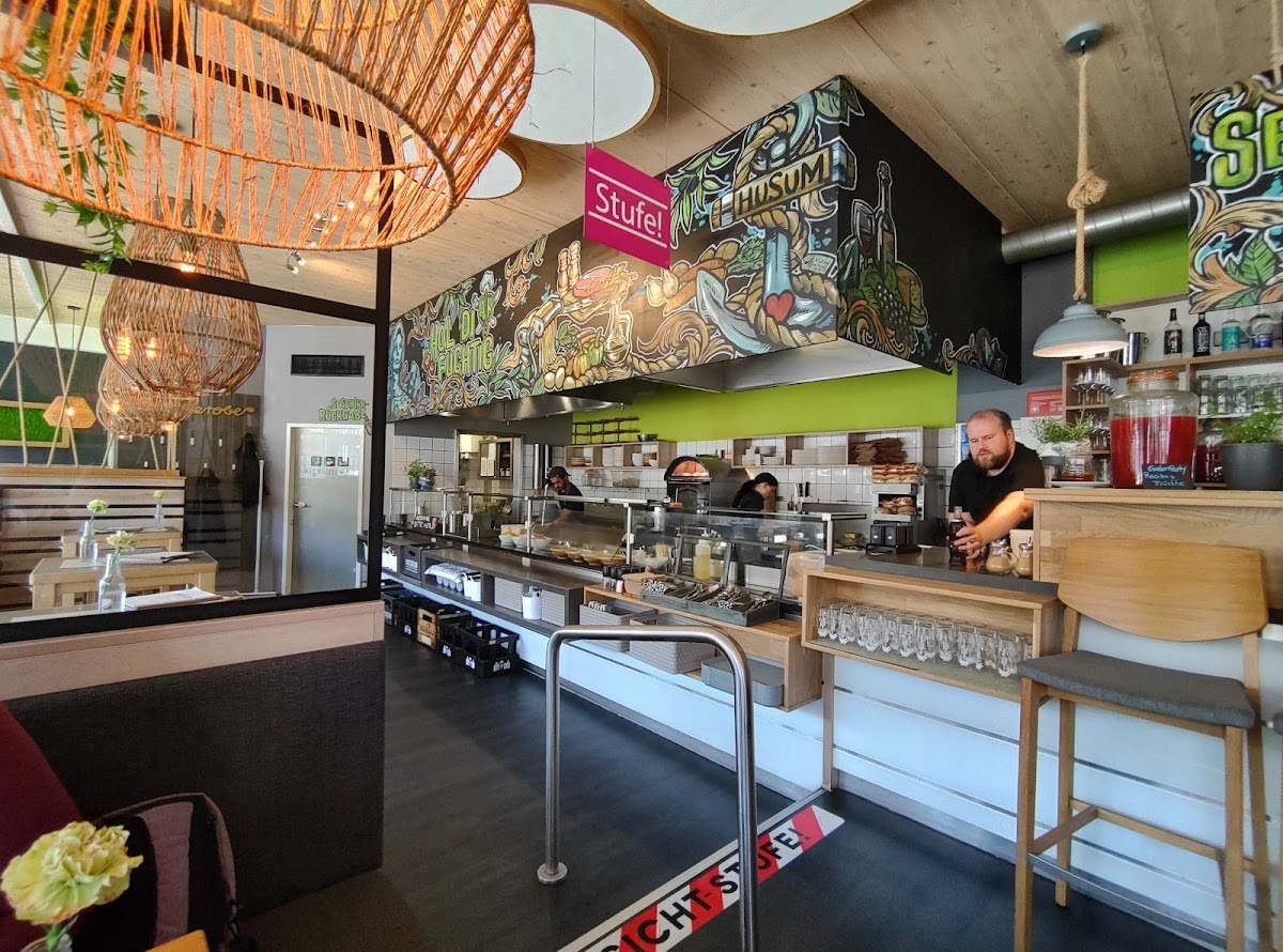 Alex Kitchen Husum