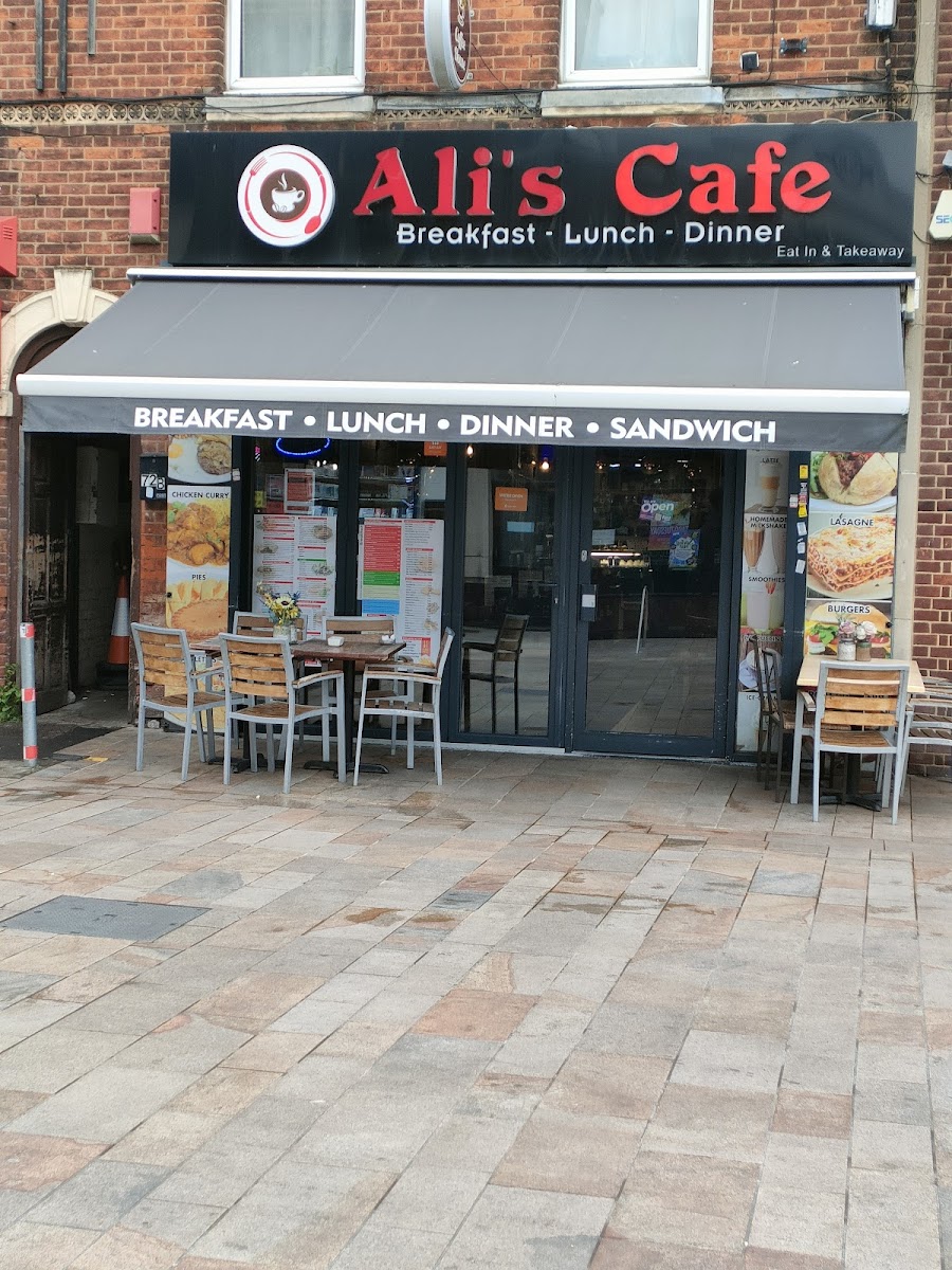 Ali's Cafe