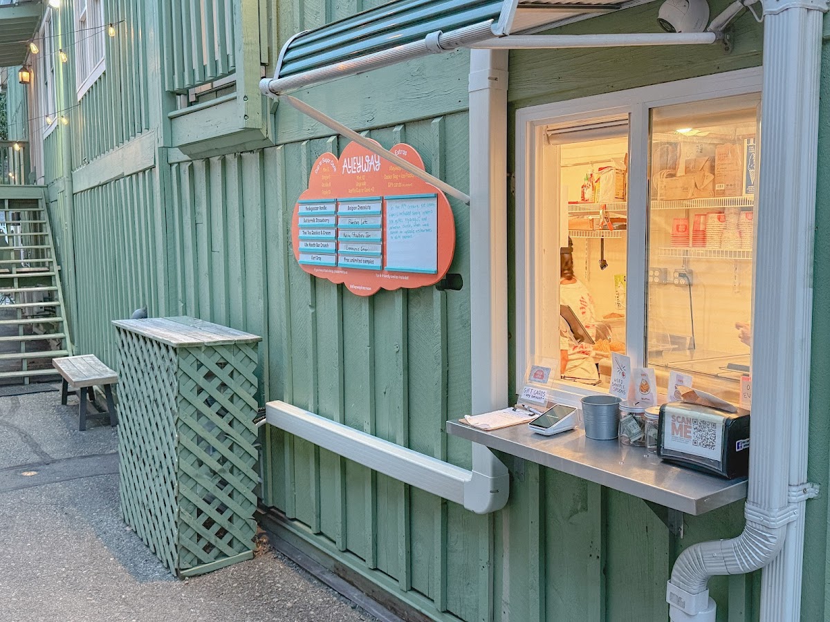 Menu Alleyway Ice Cream-8
