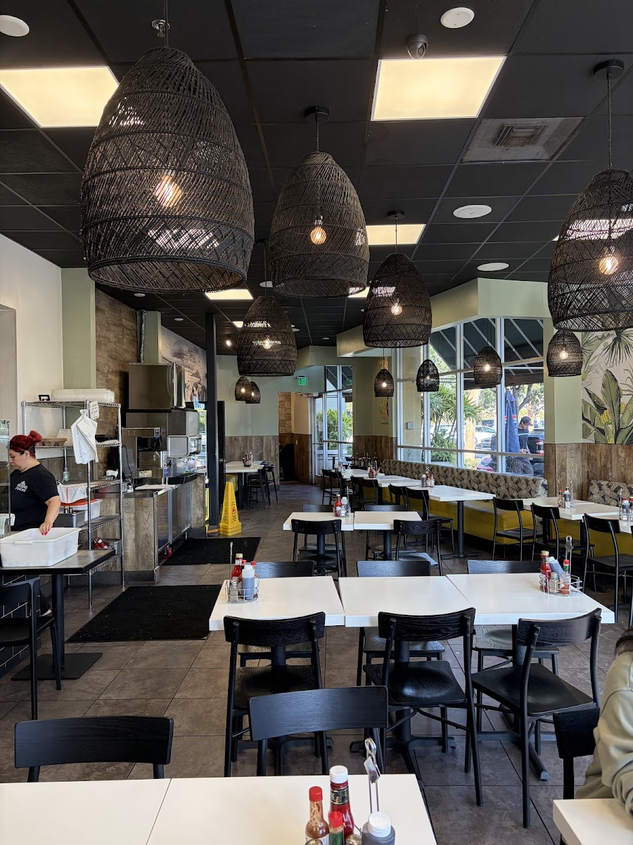 Aloha Stacks Island Eatery & Bakery-3