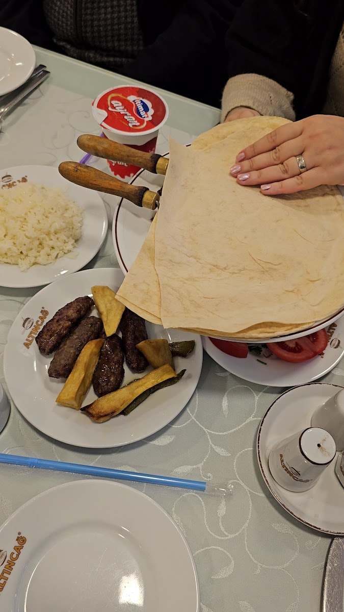 Altın Cağ Restorant-2