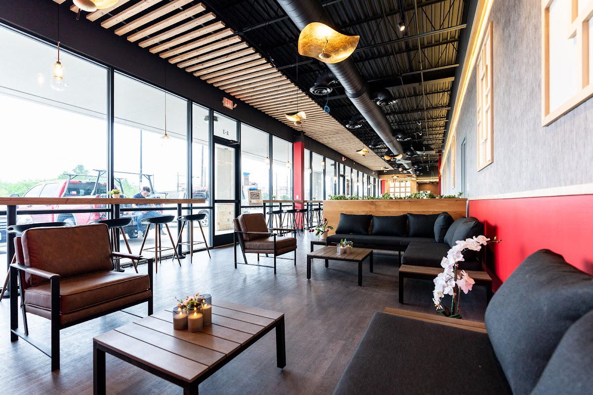 Ama Kitchen | Houston's Innovated Food Hall With Ghost Kitchens