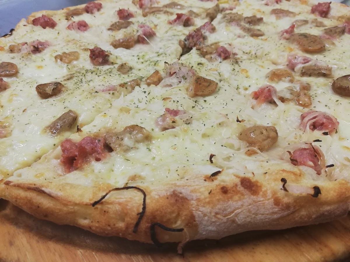 American Pizza Light-10