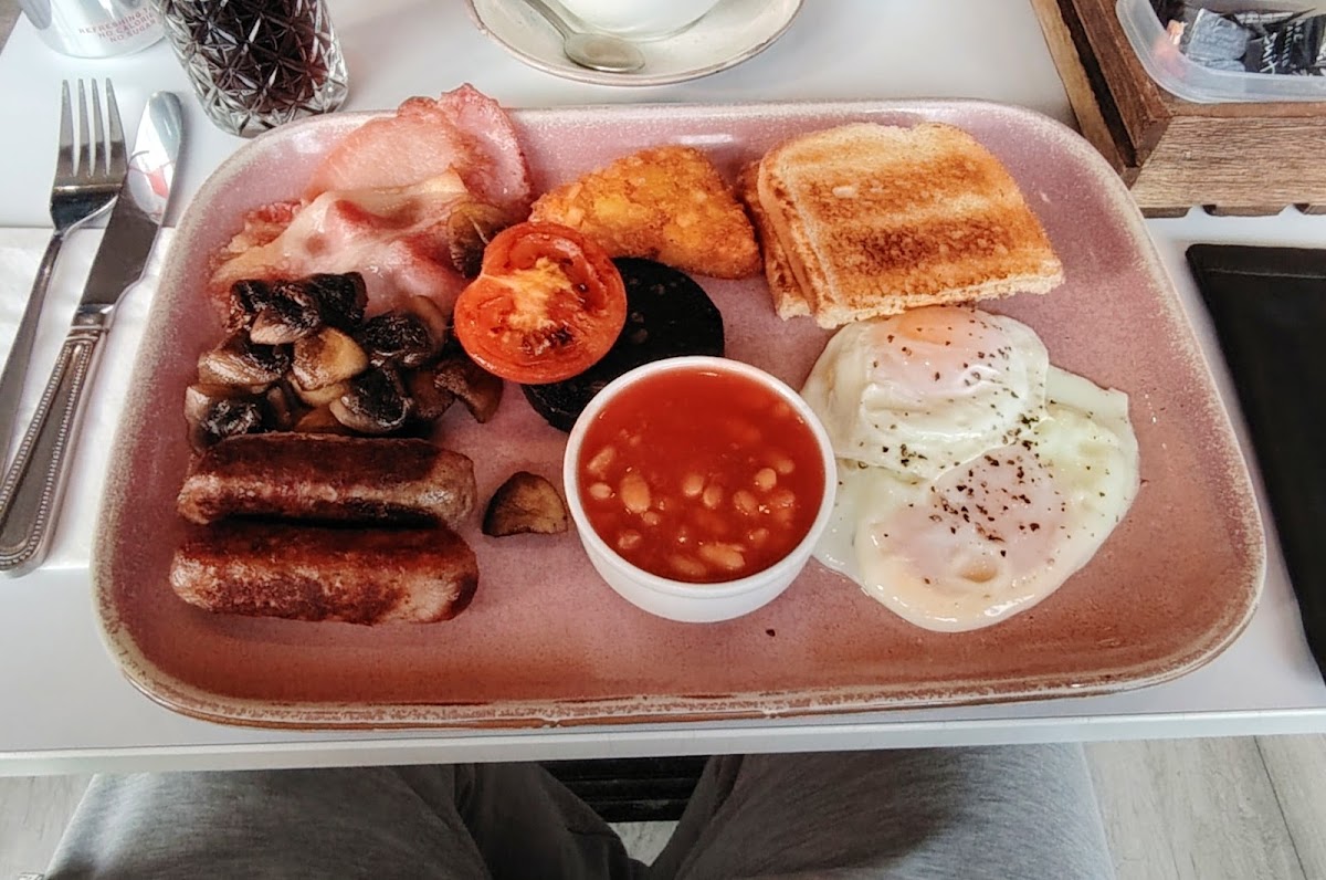 Amor Cafe And Bistro-4