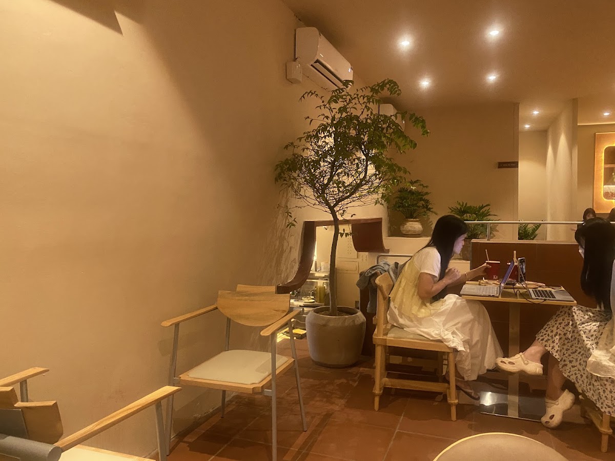 An Café – Phùng Hưng-3