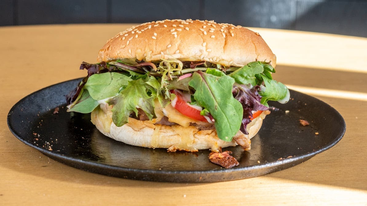 Anas Pizza And Burgers