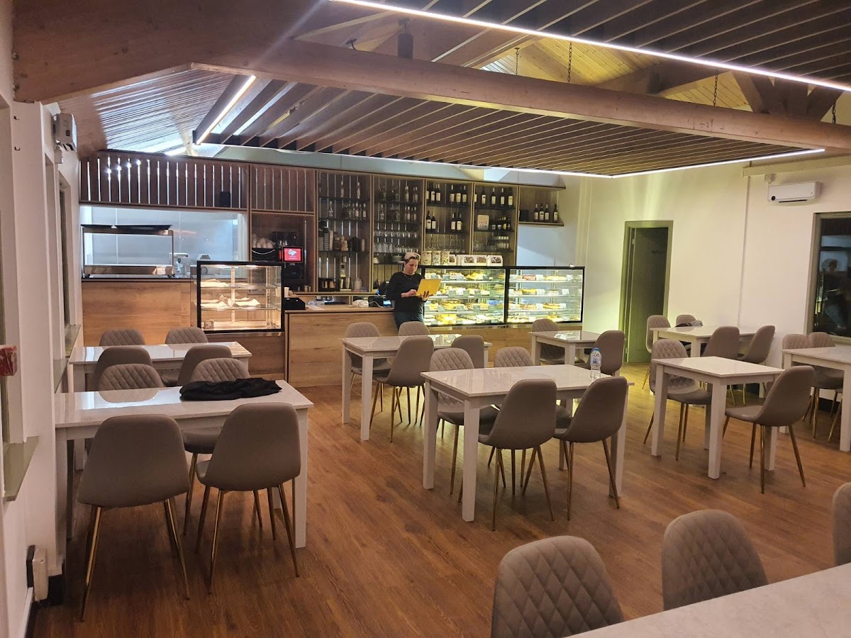 Anasma Greek Eatery