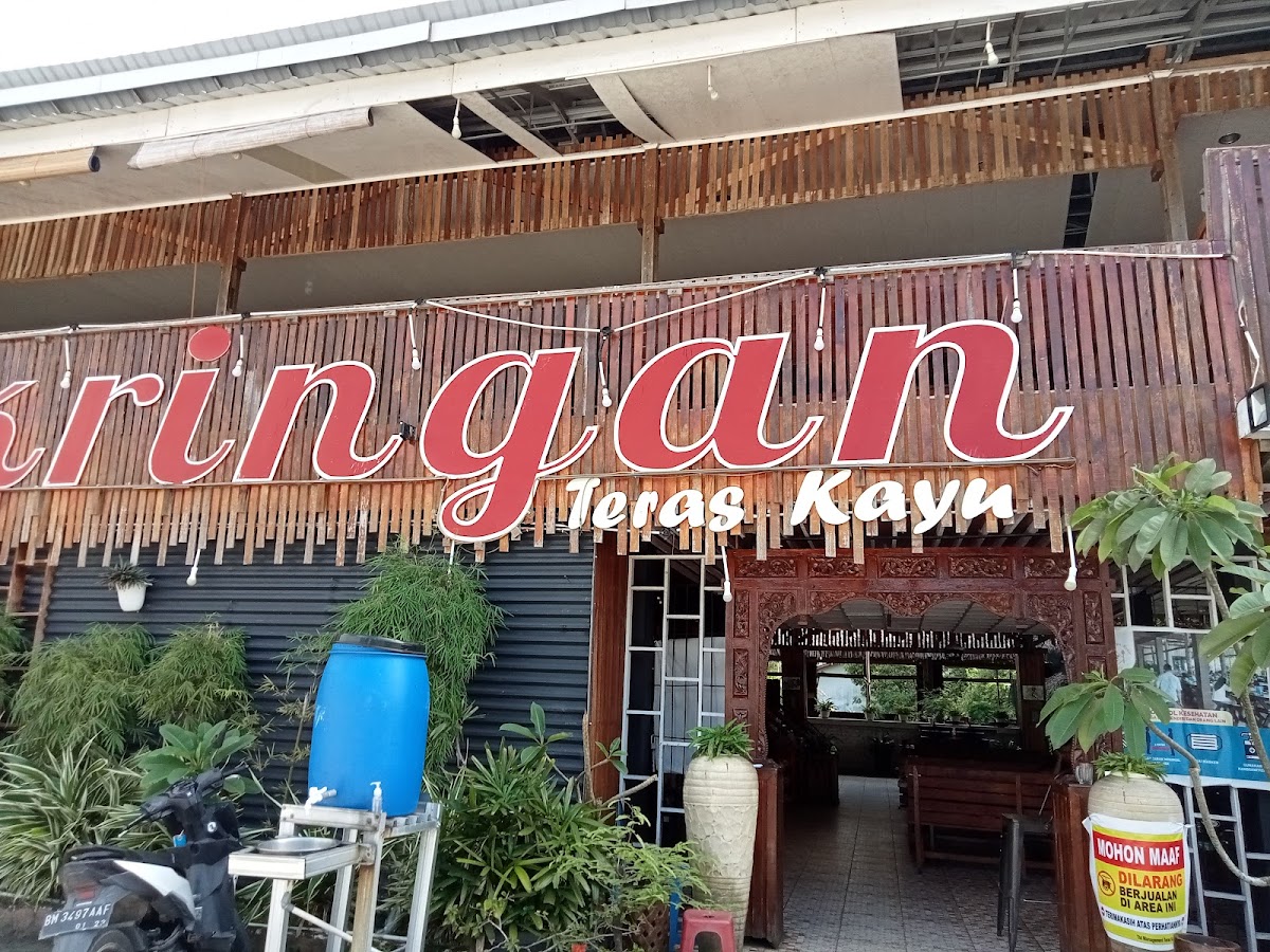 Angkringan Teras Kayu-4