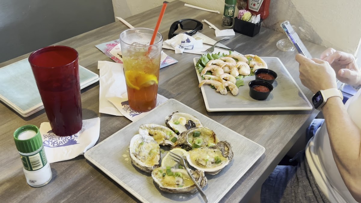 Anna Maria Oyster Bar Landside-2