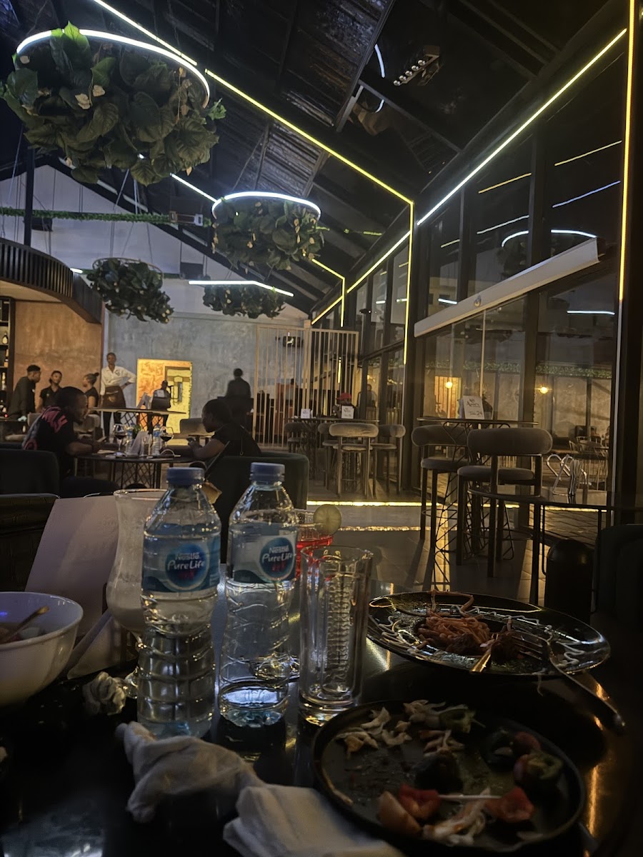 Ann’S Restaurant And Bar