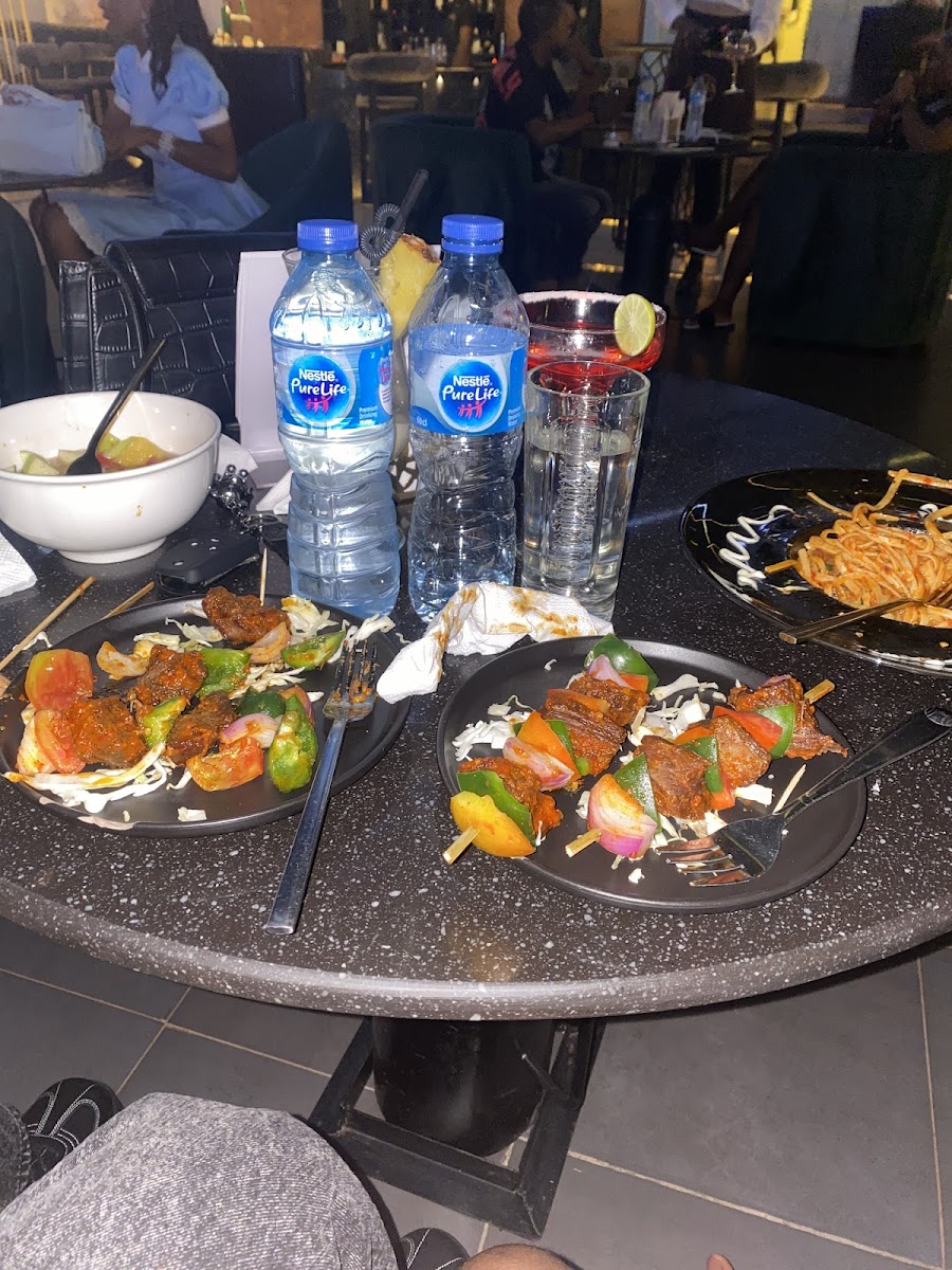 Ann’S Restaurant And Bar-5